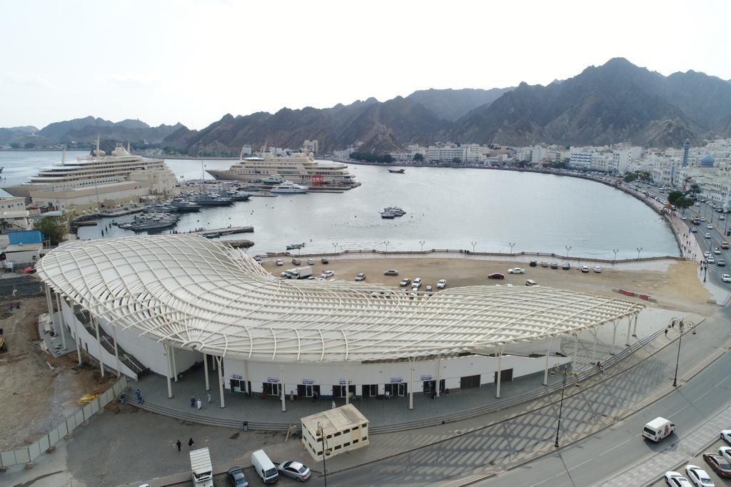 مرافق سوق السمك، مطرح